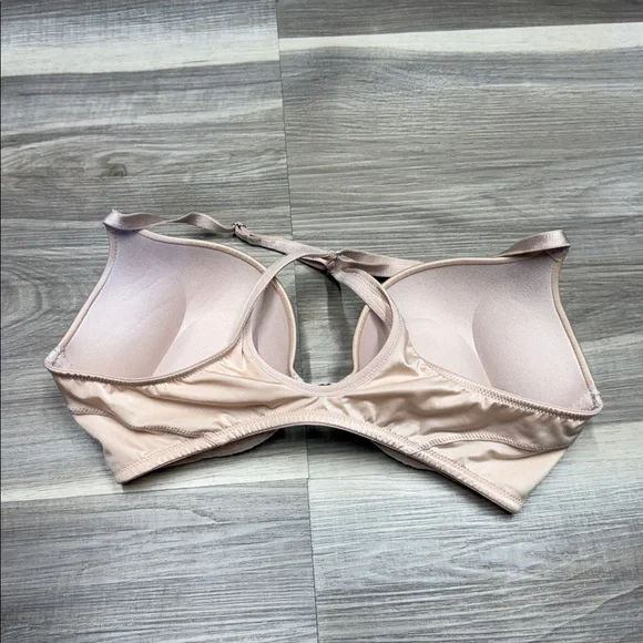 Victoria's Secret Animal Print Bra - Beige and Cream - Picture 3 of 6